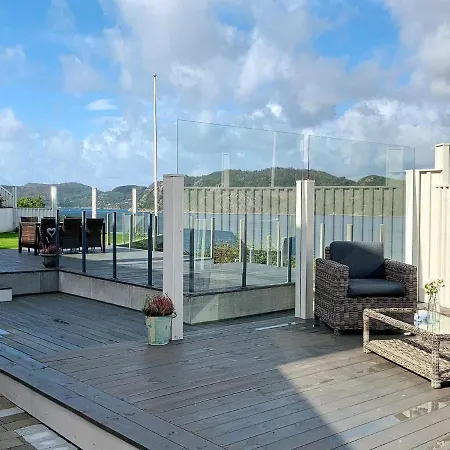 4 Star Holiday In Lindesnesnes *