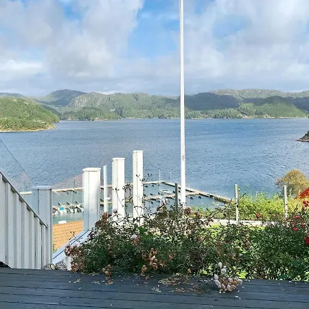 Holiday home 4 Star Holiday In Lindesnesnes Gare